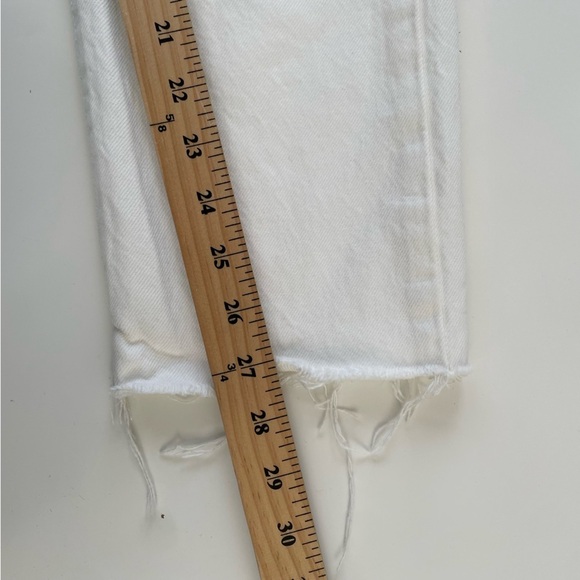 Levi's Women's Cream White High Rise Wedgie Straight Distressed Jeans Size 26 - Picture 11 of 11